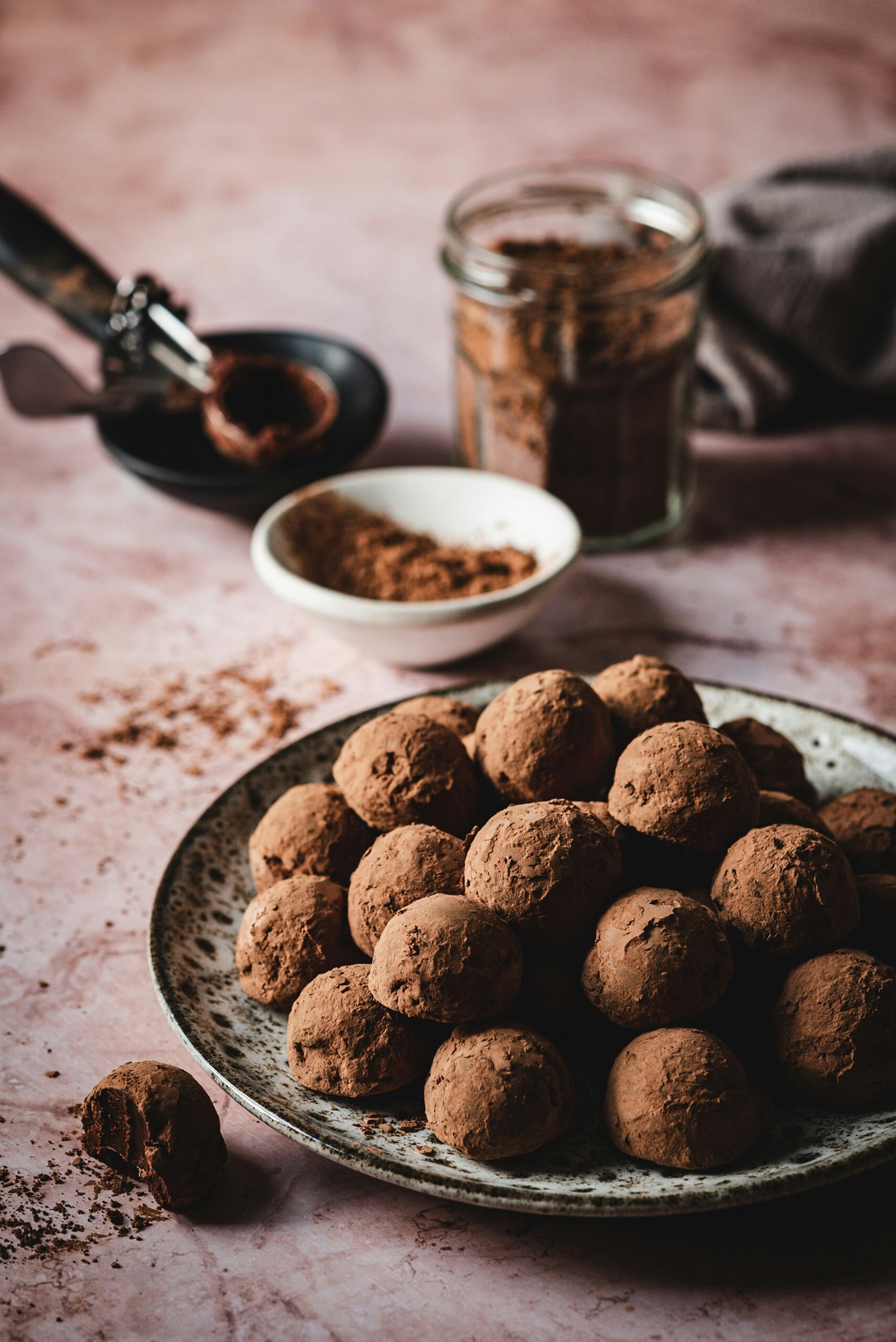 Bild von Tartufo Rum Paste Pastel